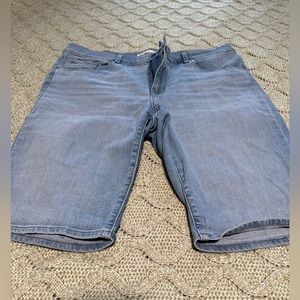 Levi Shorts